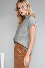 Load image into Gallery viewer, Oatmeal Patch Pocket Ribbed Knit Short Sleeve Sweater
