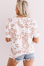 Load image into Gallery viewer, White V Neck Pocketed Leopard Plus Size Top

