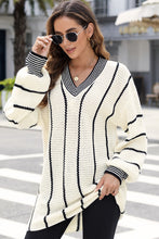 Load image into Gallery viewer, Black Contrast V Neck Loose Tunic Sweater

