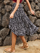 Load image into Gallery viewer, Perfee Printed Elastic Waist Skirt
