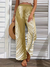 Load image into Gallery viewer, Printed Wide Leg Pants
