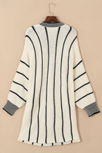 Load image into Gallery viewer, Black Contrast V Neck Loose Tunic Sweater
